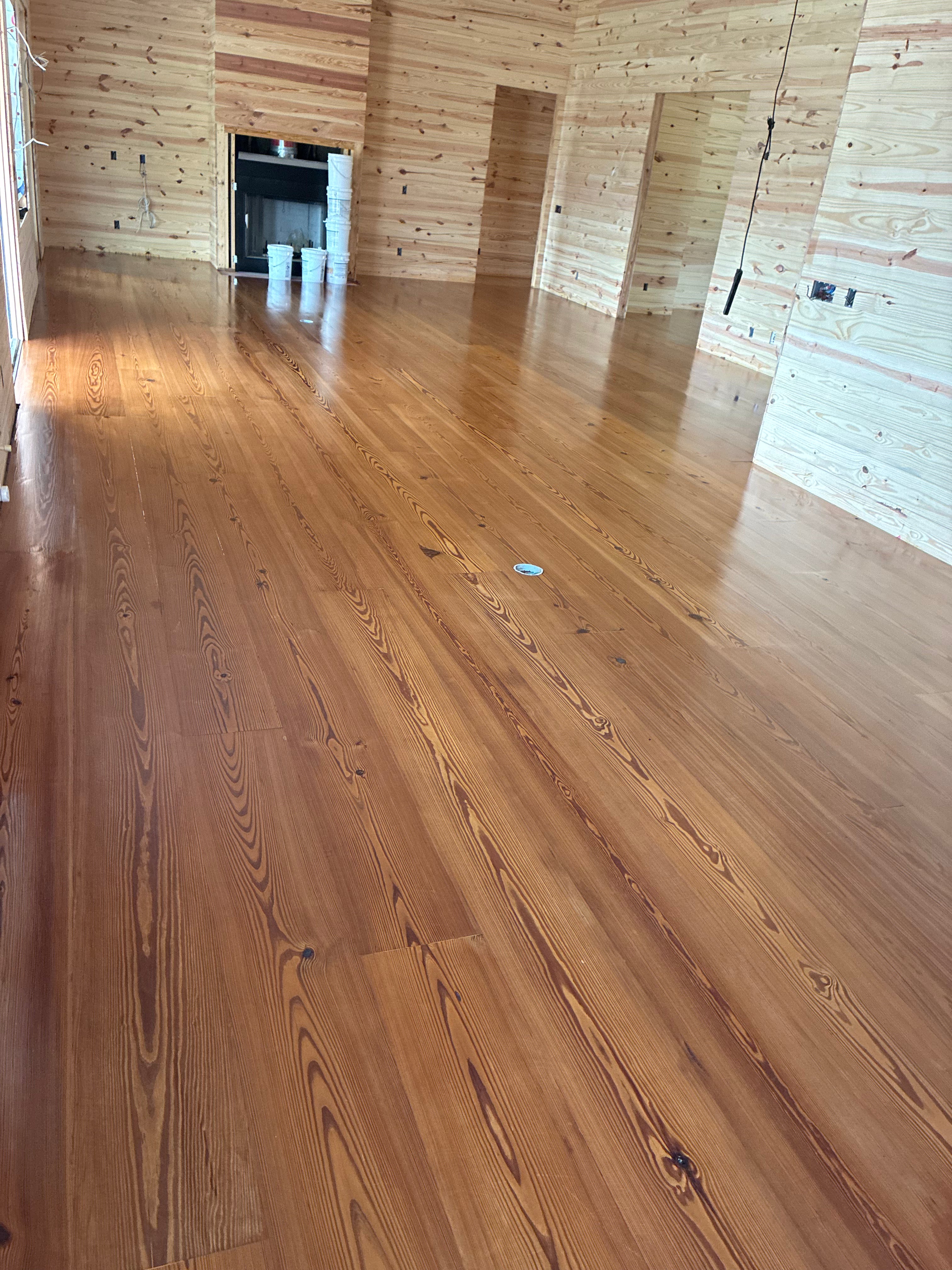 Room scene waterproof antique eart pine flooring