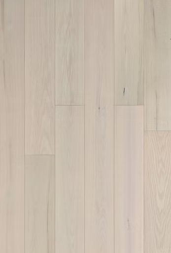 Red Oak engineered flooring – Genesis – close-up sample texture, smooth grain and subtle variation
