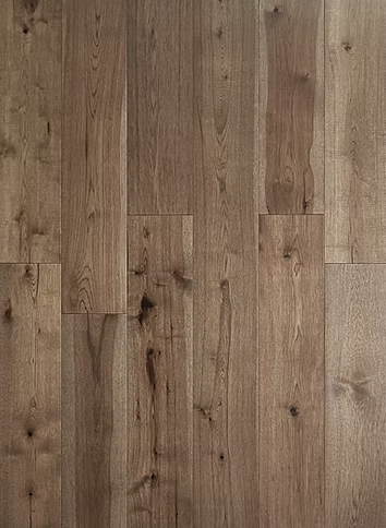 Hickory engineered flooring – Pigeon Forge – close-up sample texture, bold natural character grain