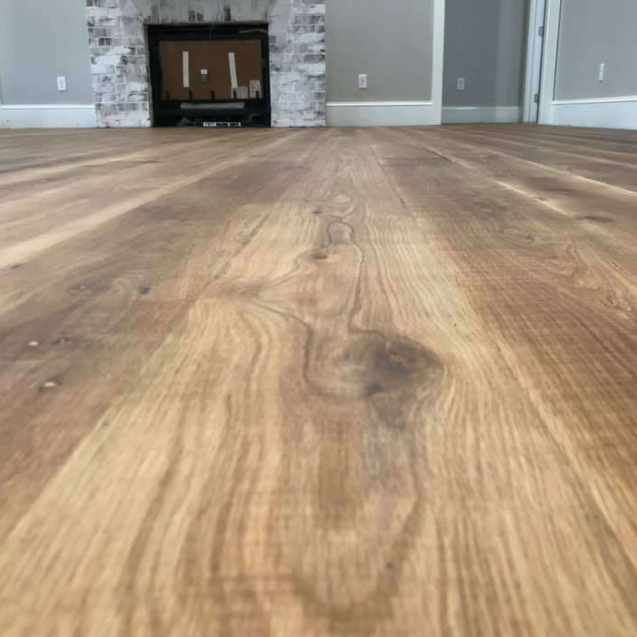 wide plank  white oak flooring 